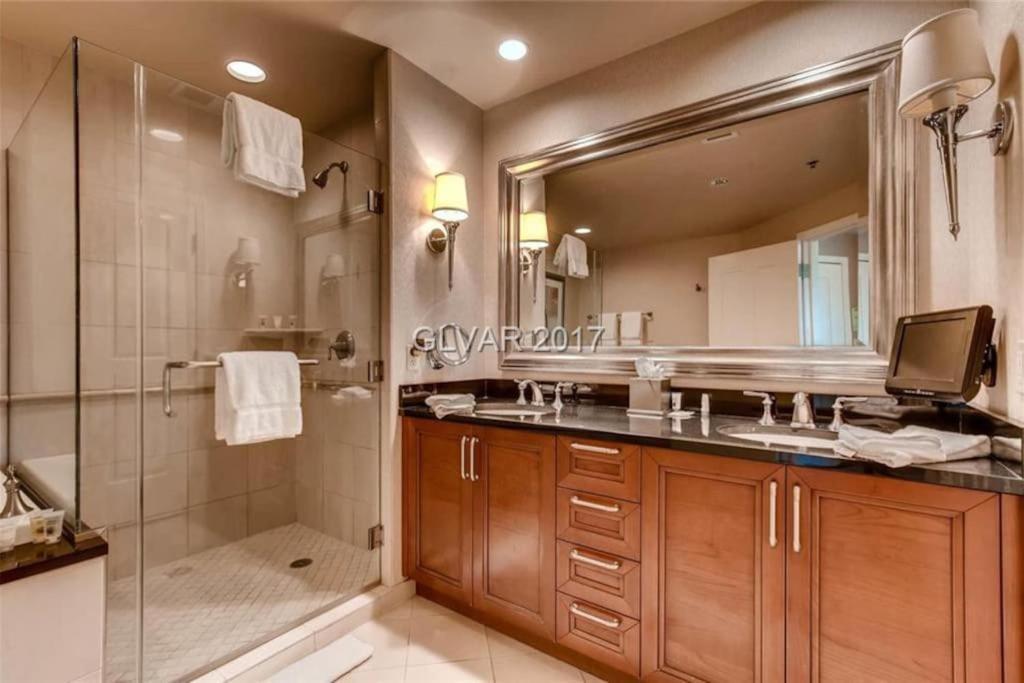 Mgm Signature Ph 30Th Floor Deluxe Studio Apartment Strip Facing With Balcony Las Vegas Kültér fotó